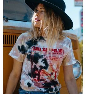 🌺NEW 🌺 Led Zeppelin Tee!!!